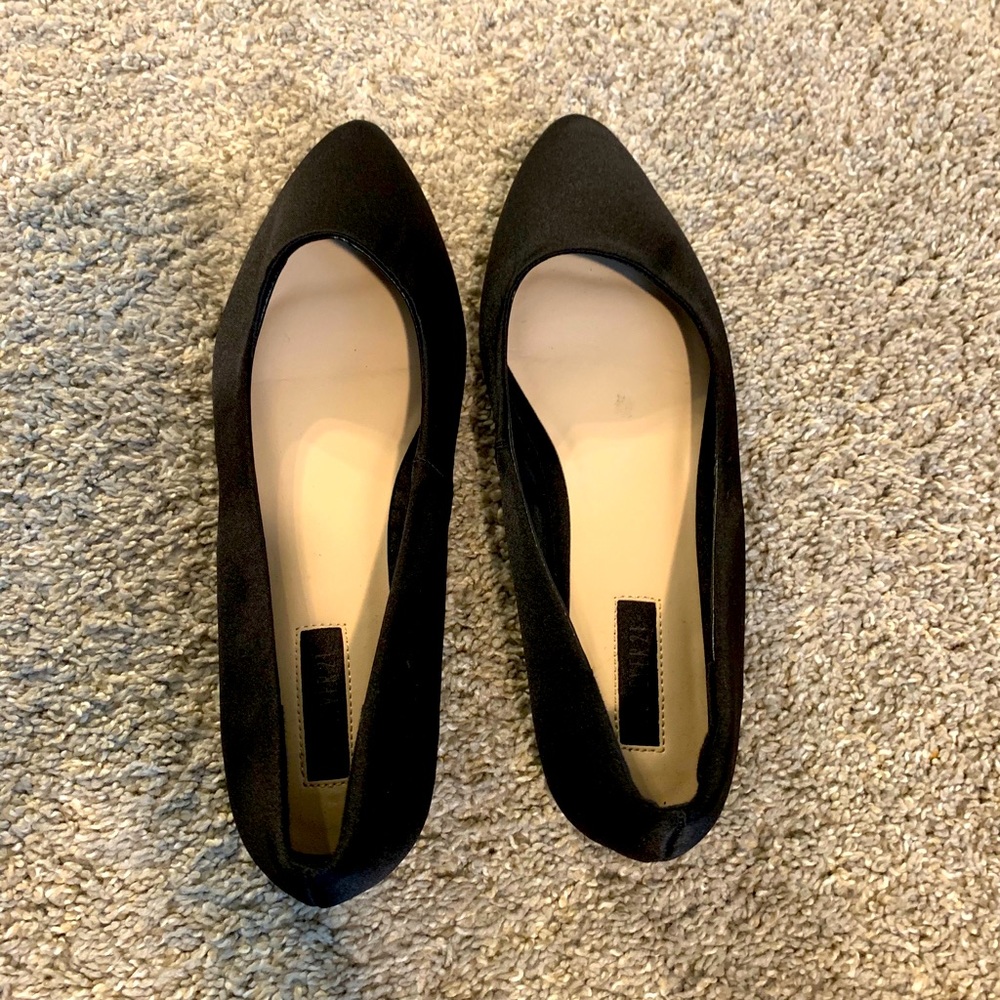 Ballet flats